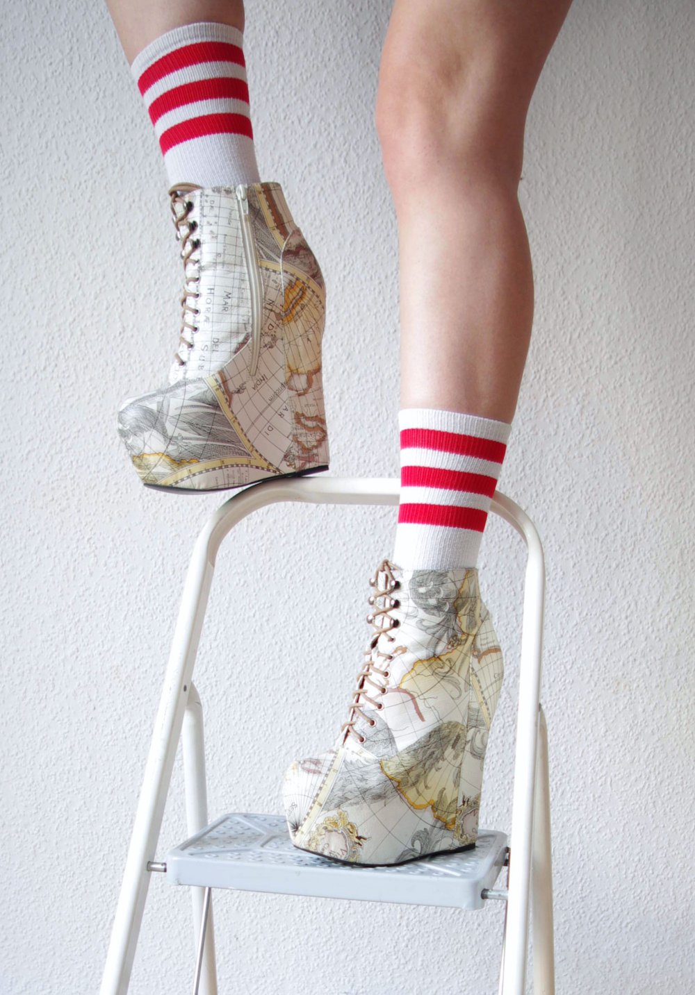 Seltene Jeffrey Campbell Damsel Plateau Boots Gr. 40 40,5 Steampunk Weltkarte Festival chunky