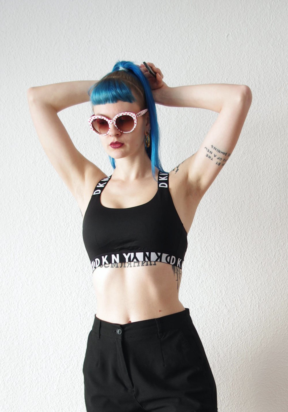 DKNY Logo Track Bralet Crop Top Gr. M 38 Rave Cutouts Technobarbie Festival