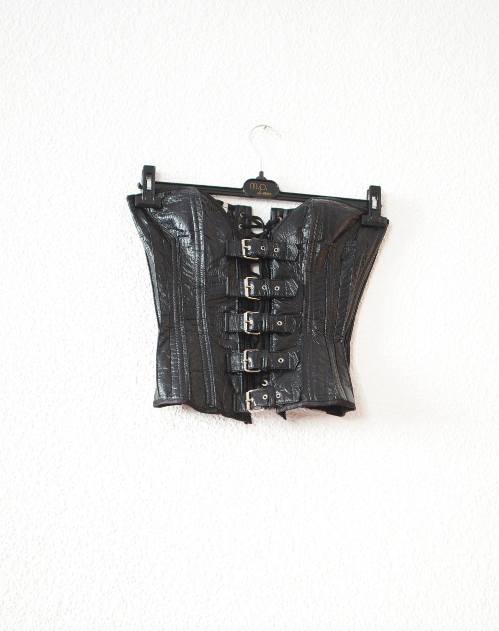 Ausgefallene Kunstledercorsage Gr. S 36 38 Halbbrust Wetlook Schnallen 