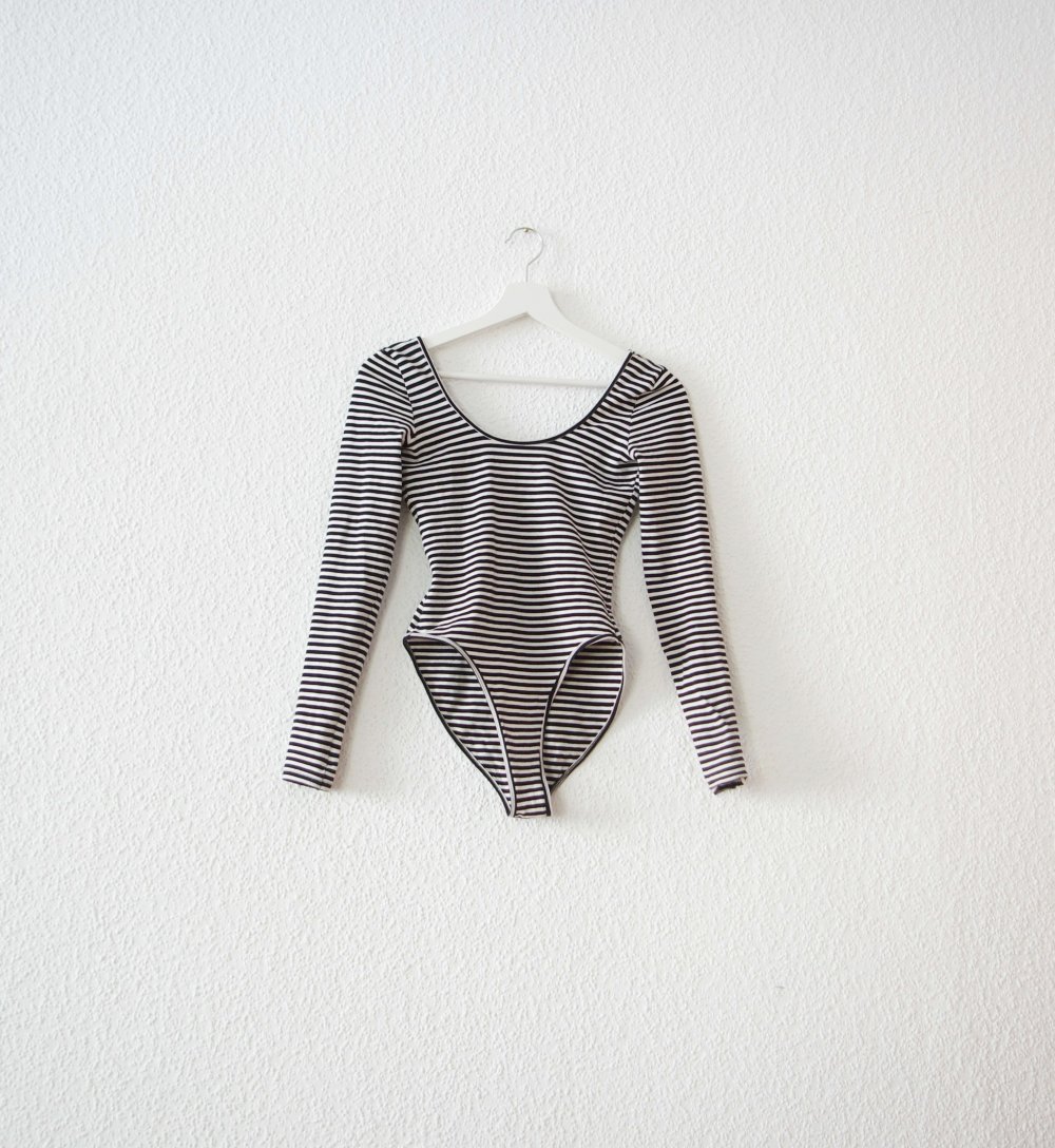 Rückenfreier American Apparel high leg Body Gr. M 38 40 Rave Technobarbie Festival gestreift