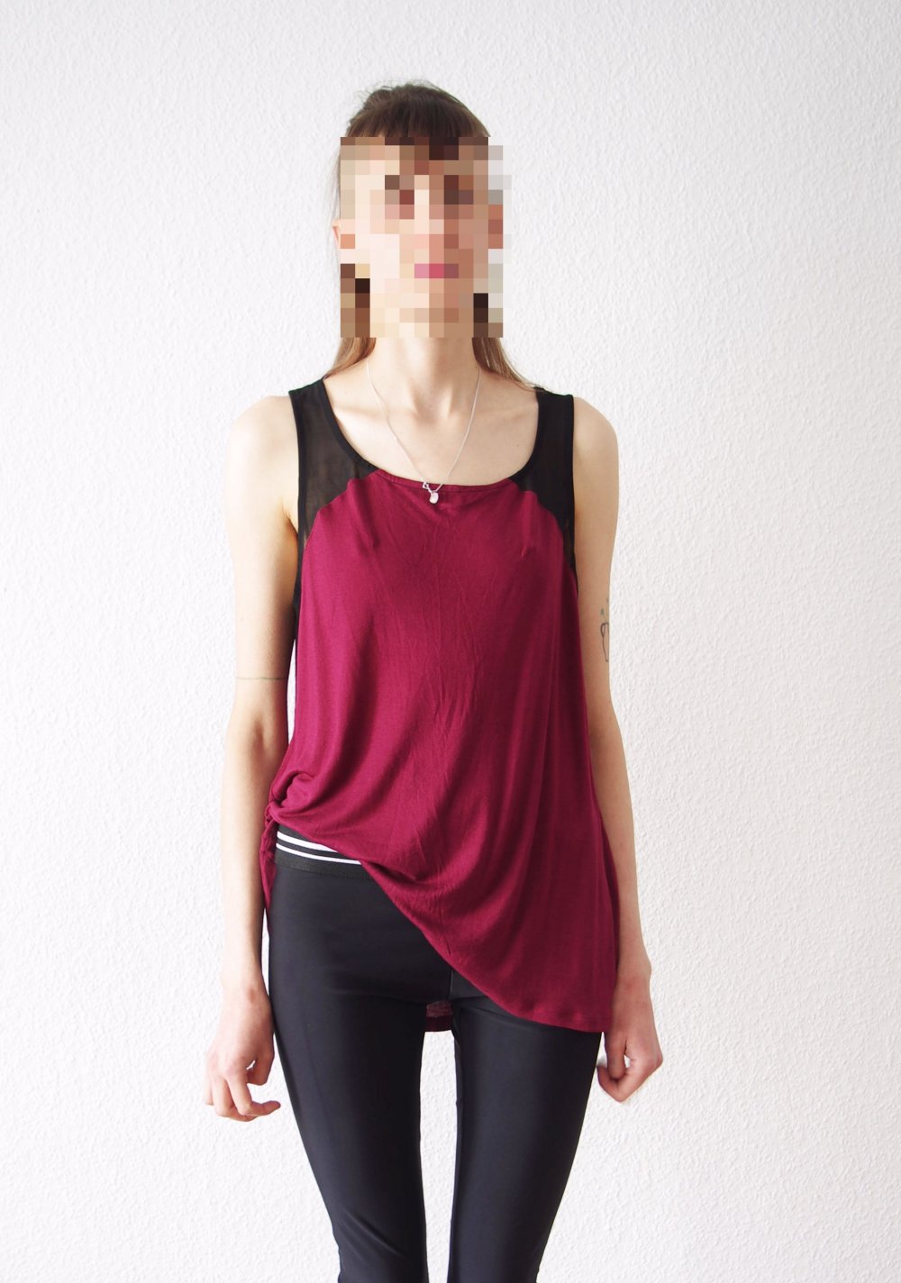 Elfenhaftes weiches Longtop Gr. S M 36 38 Zara ärmellos Mesheinsatz dunkelrot schwarz