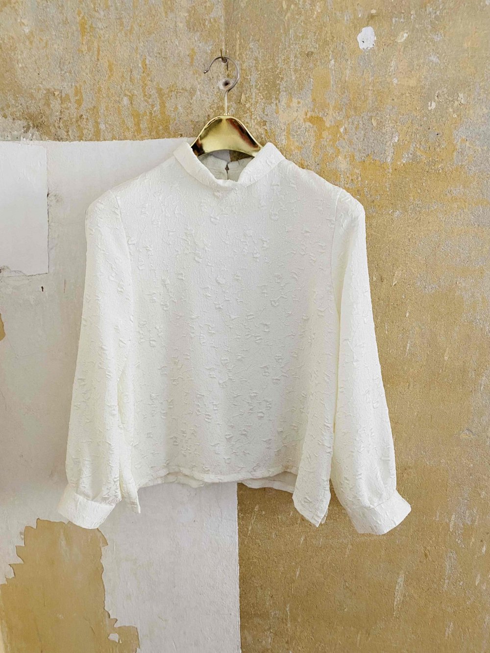 Edle Vintage Bluse mit besonderem Schnitt