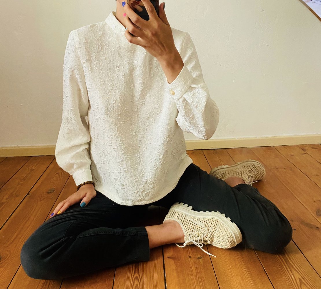 Edle Vintage Bluse mit besonderem Schnitt