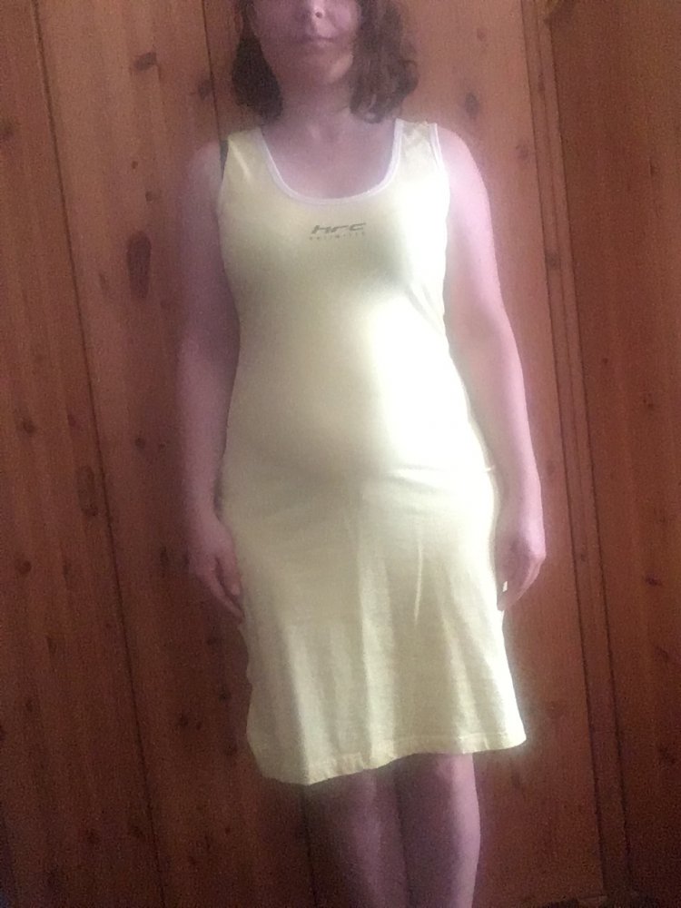Gelbes Tennis Kleid