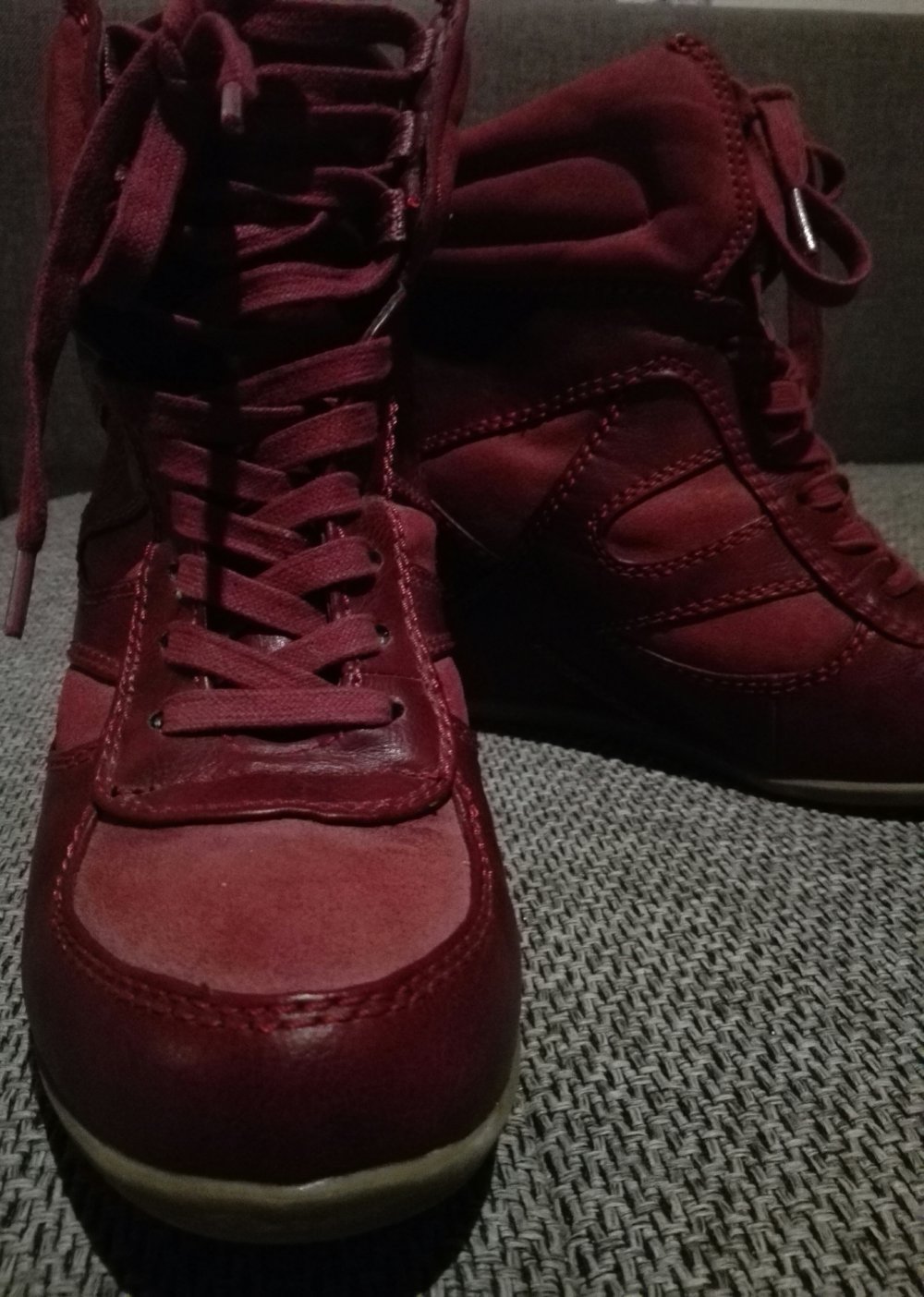 Sneakers mit Keilabsatz neuwertig Ein mal kurz getragen, Knöchelschuhe Wedges