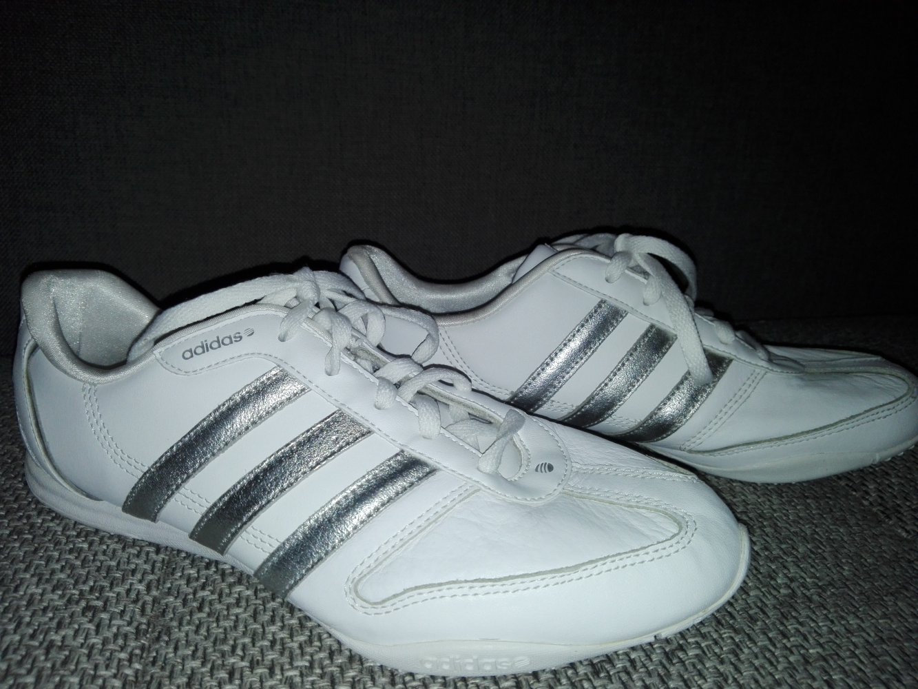 Adidas Retro Style, Sneakers Sportschuhe Neuwertig, 