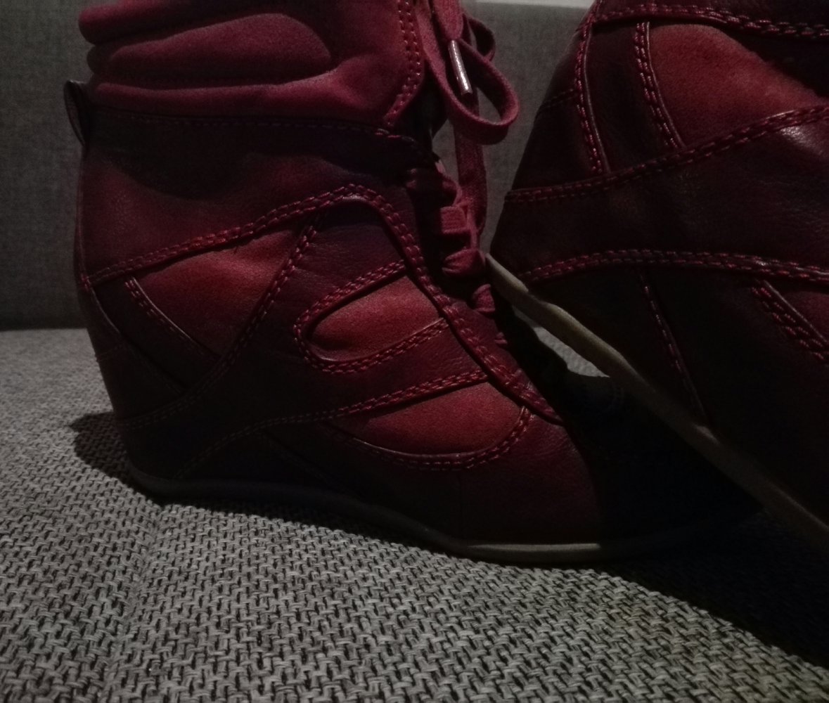 Sneakers mit Keilabsatz neuwertig Ein mal kurz getragen, Knöchelschuhe Wedges