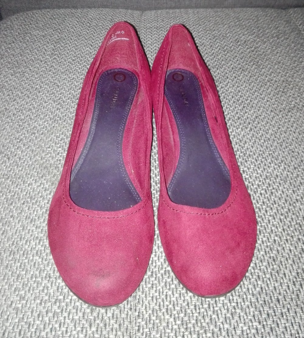 Neu Pumps, Ballerinas mit Keilabsatz Erdbeere rot Gr. 42. 