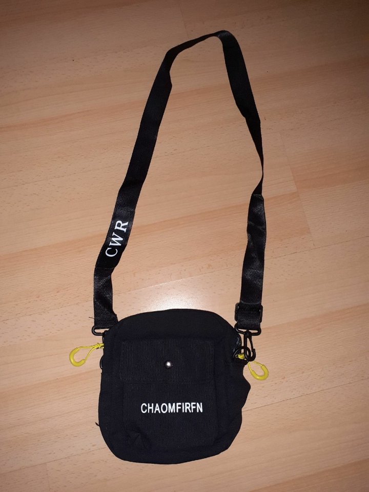 kleine Umhängetasche 