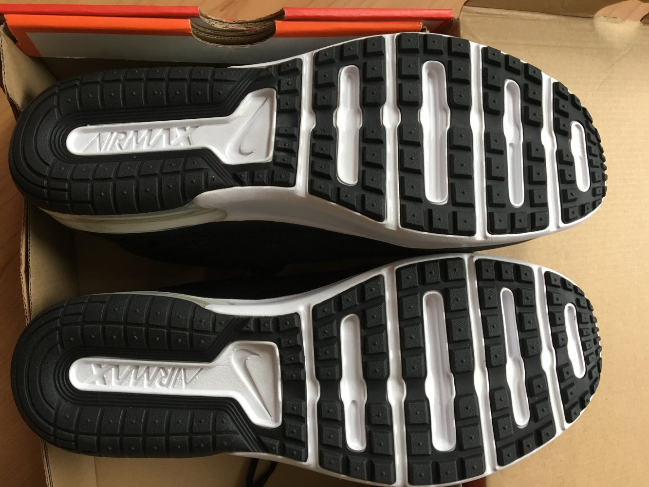 Nike Laufschuh »Wmns Air Max Fury« (Größe US women 10, UK 7,5)