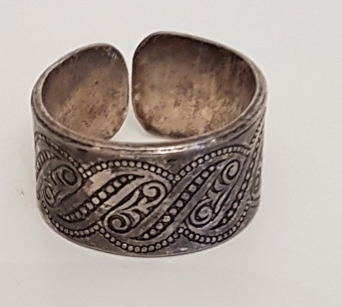 Ring silberfarben ornament ethno