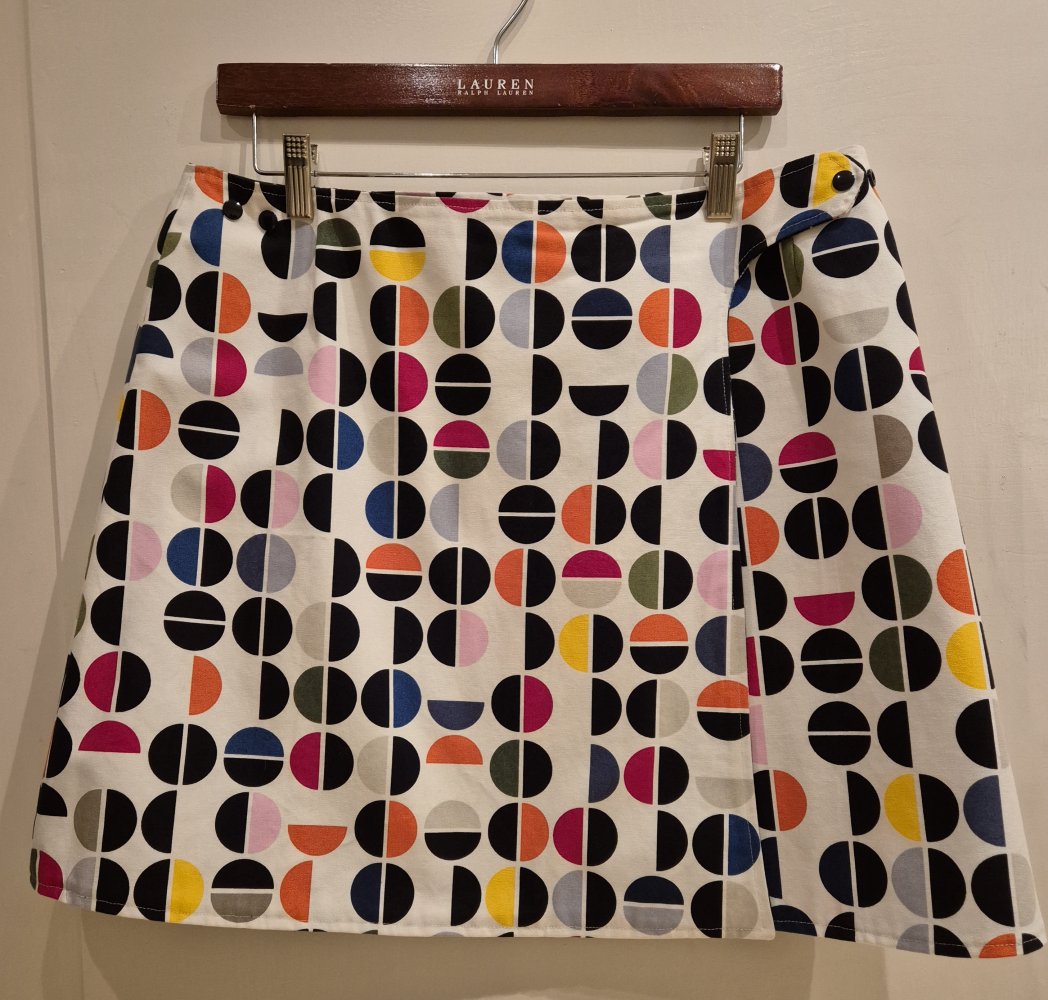 Wenderock Rock schwarz bunt weiß Kreise Gr 38 - 40 Handmade