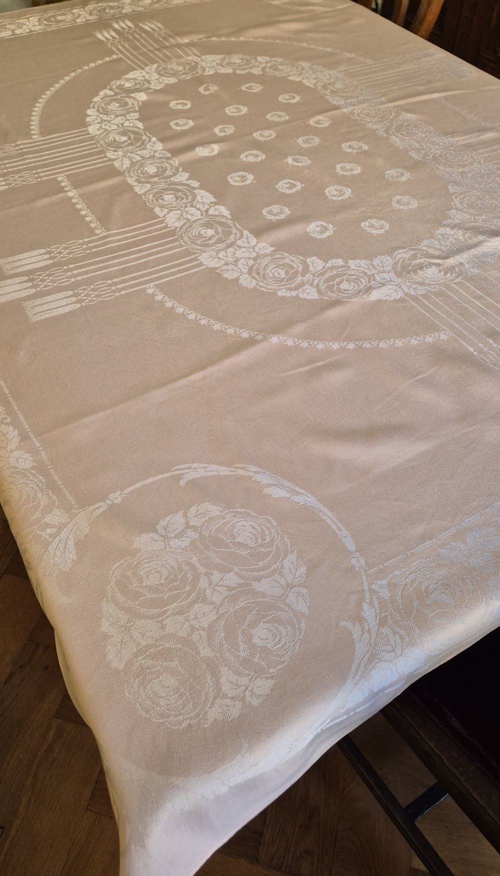 Tischdecke alt Stickerei vintage rosa 130 cm x 152 cm