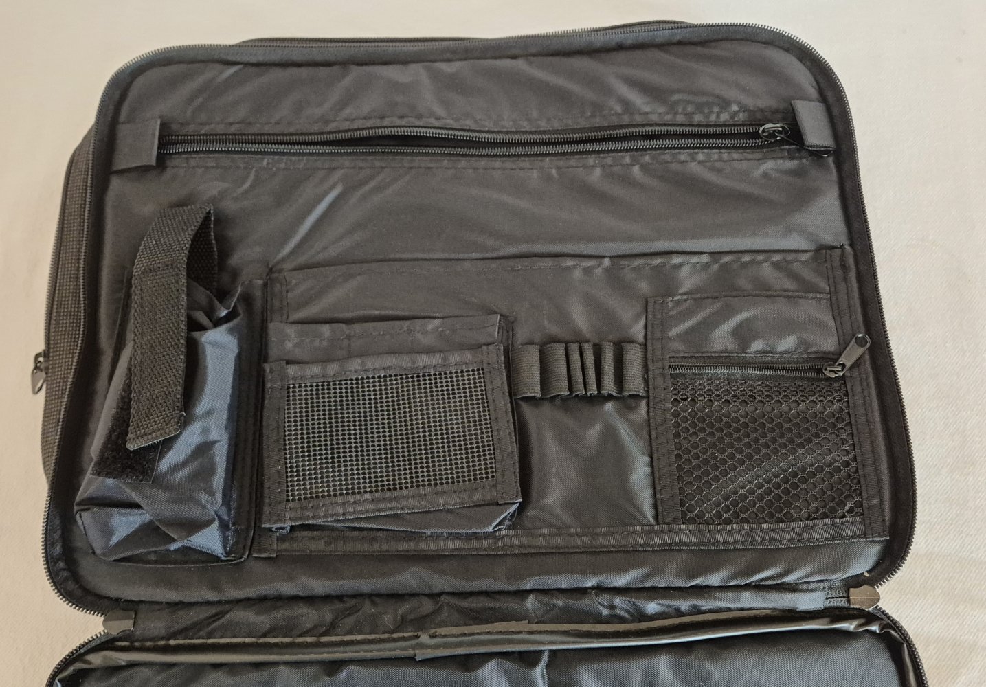 IQ Laptoptasche schwarz 38 cm x 30 cm