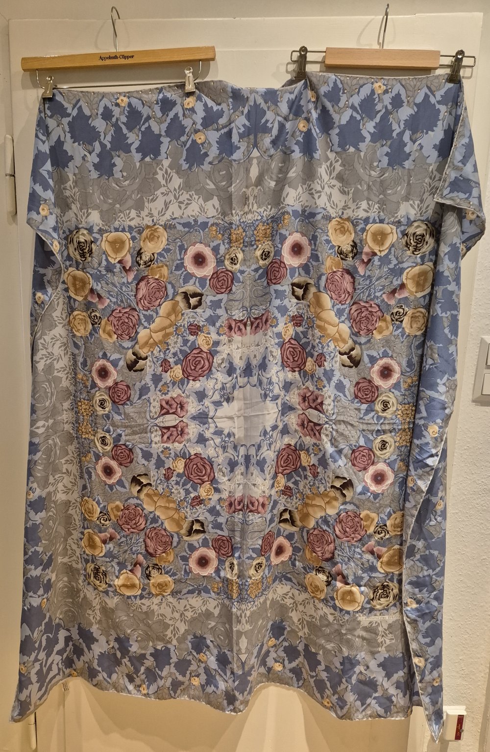 Seidentuch Halstuch XL Blumen Davinci