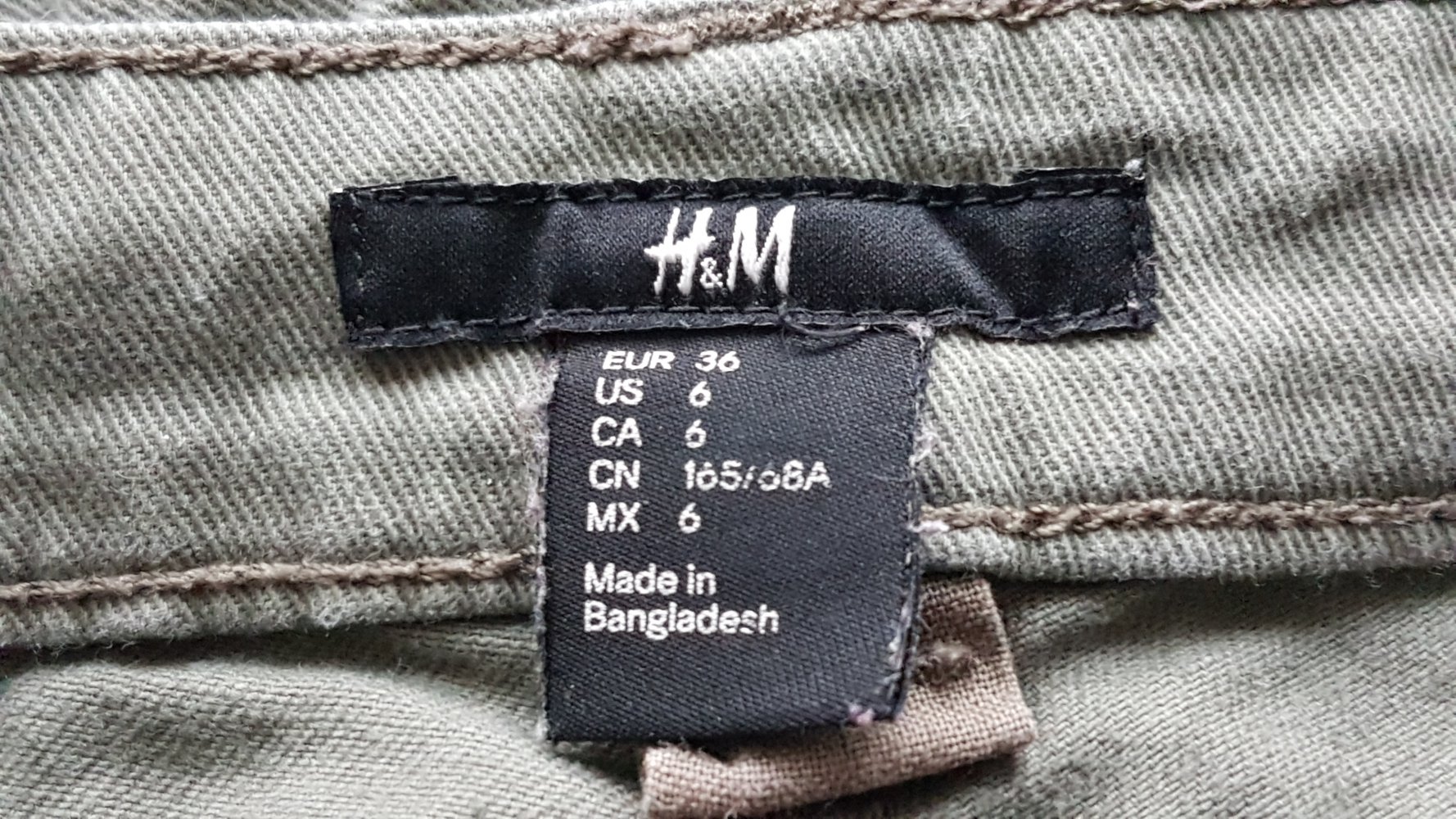 H&M Hotpants, olive, Gr. 36