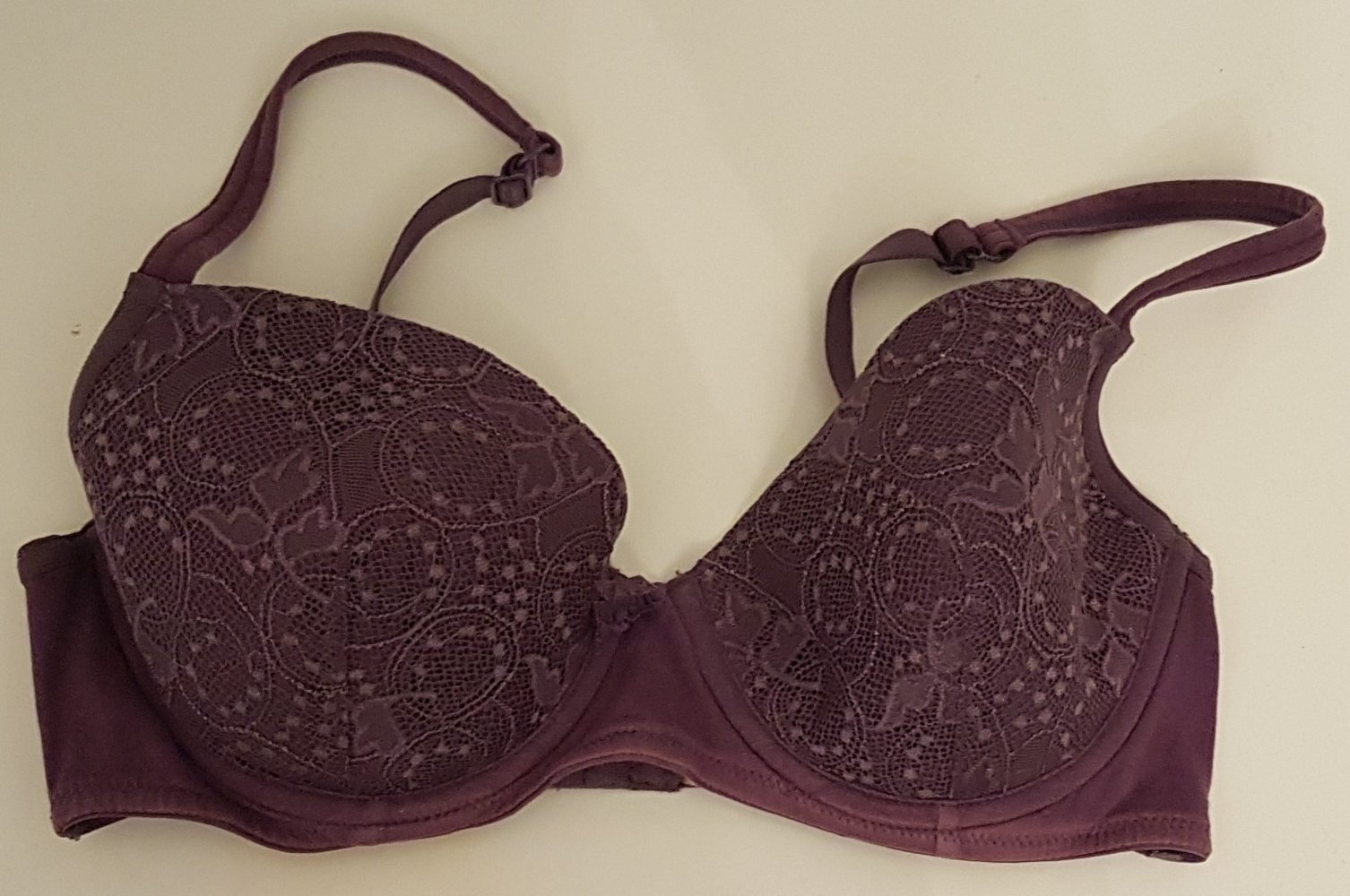 BH lila Spitze gepolstert 80 C