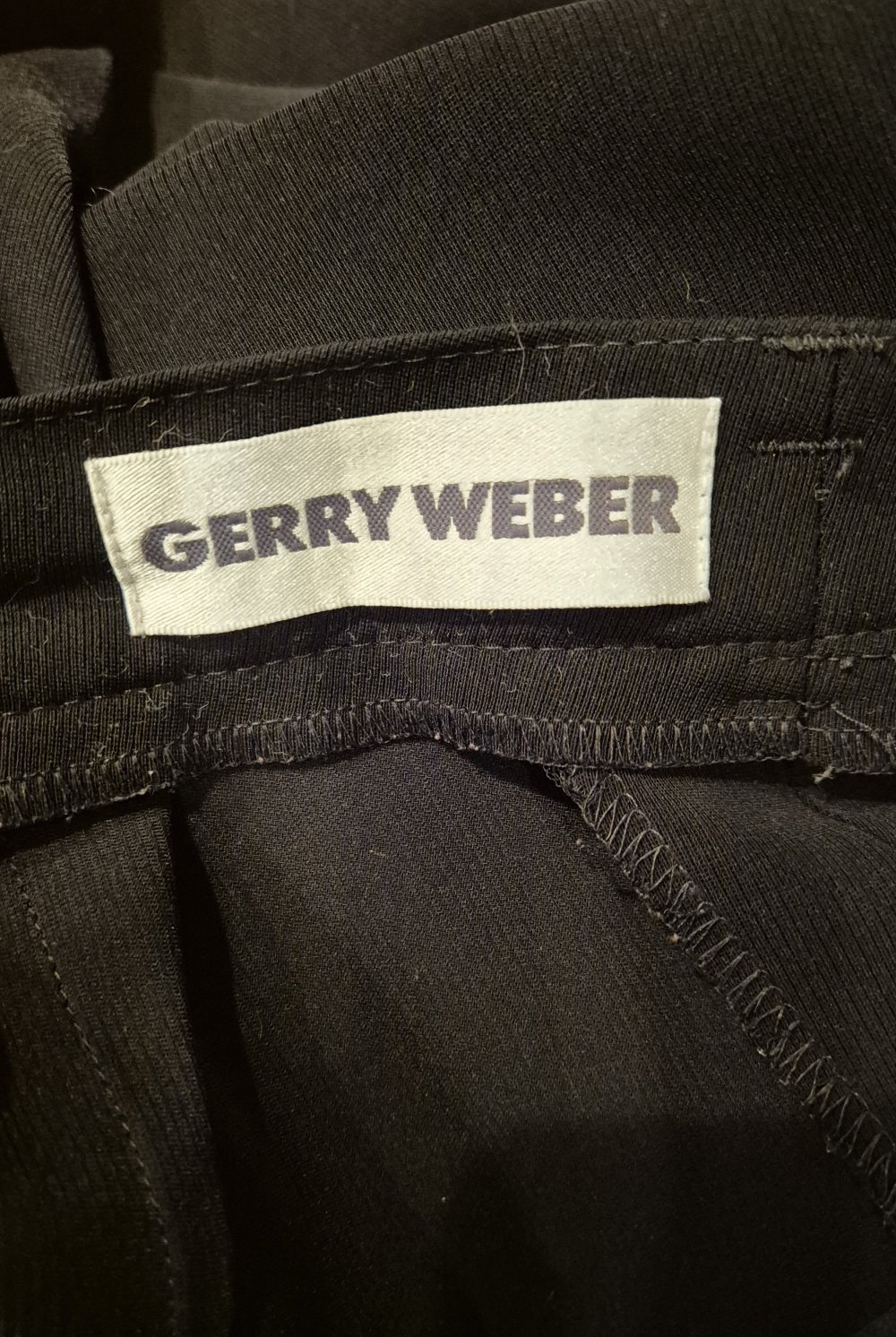 Gerry Weber Anzughose Kostümhose Stoffhose schwarz Gr 42