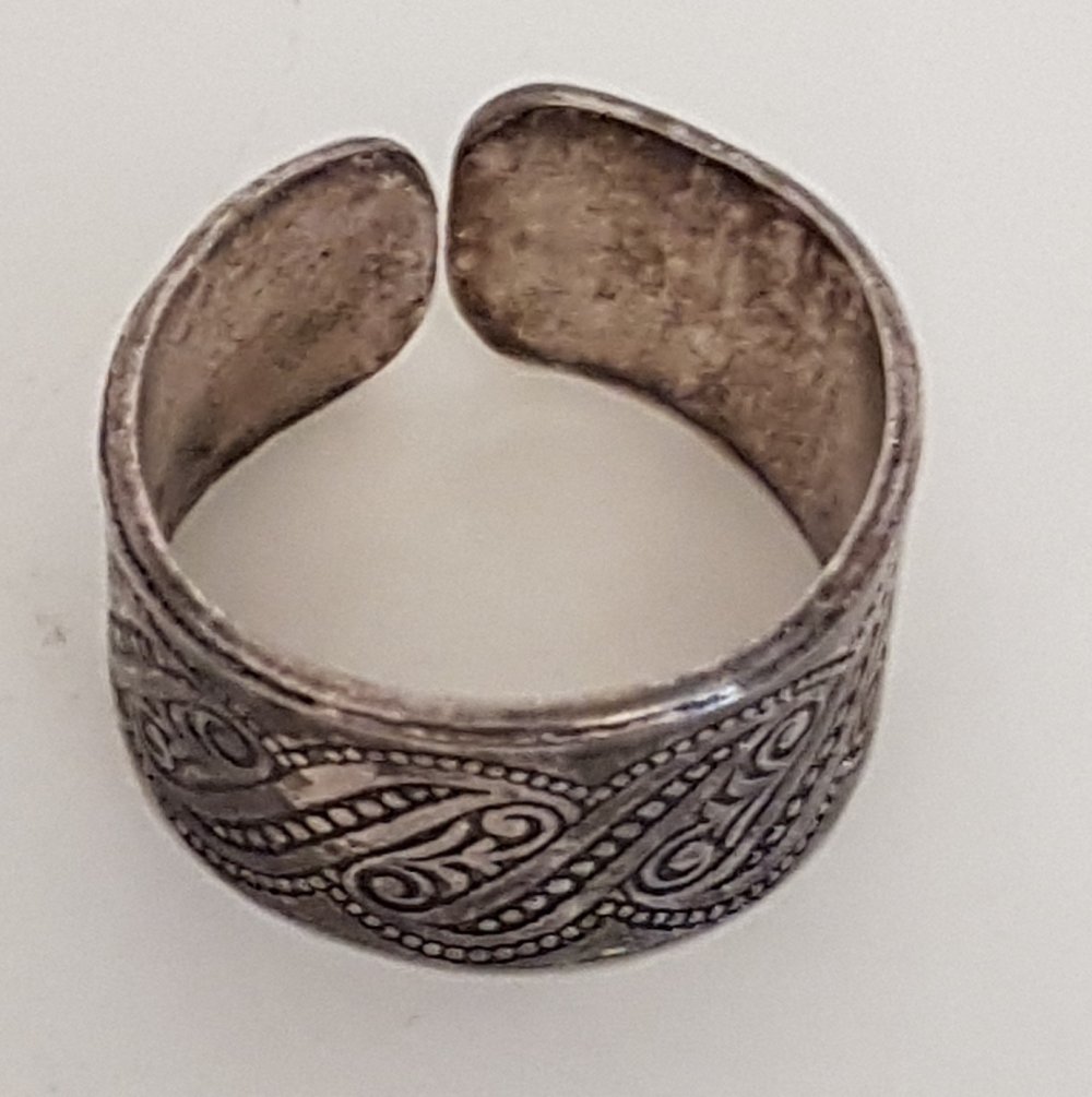 Ring silberfarben ornament ethno