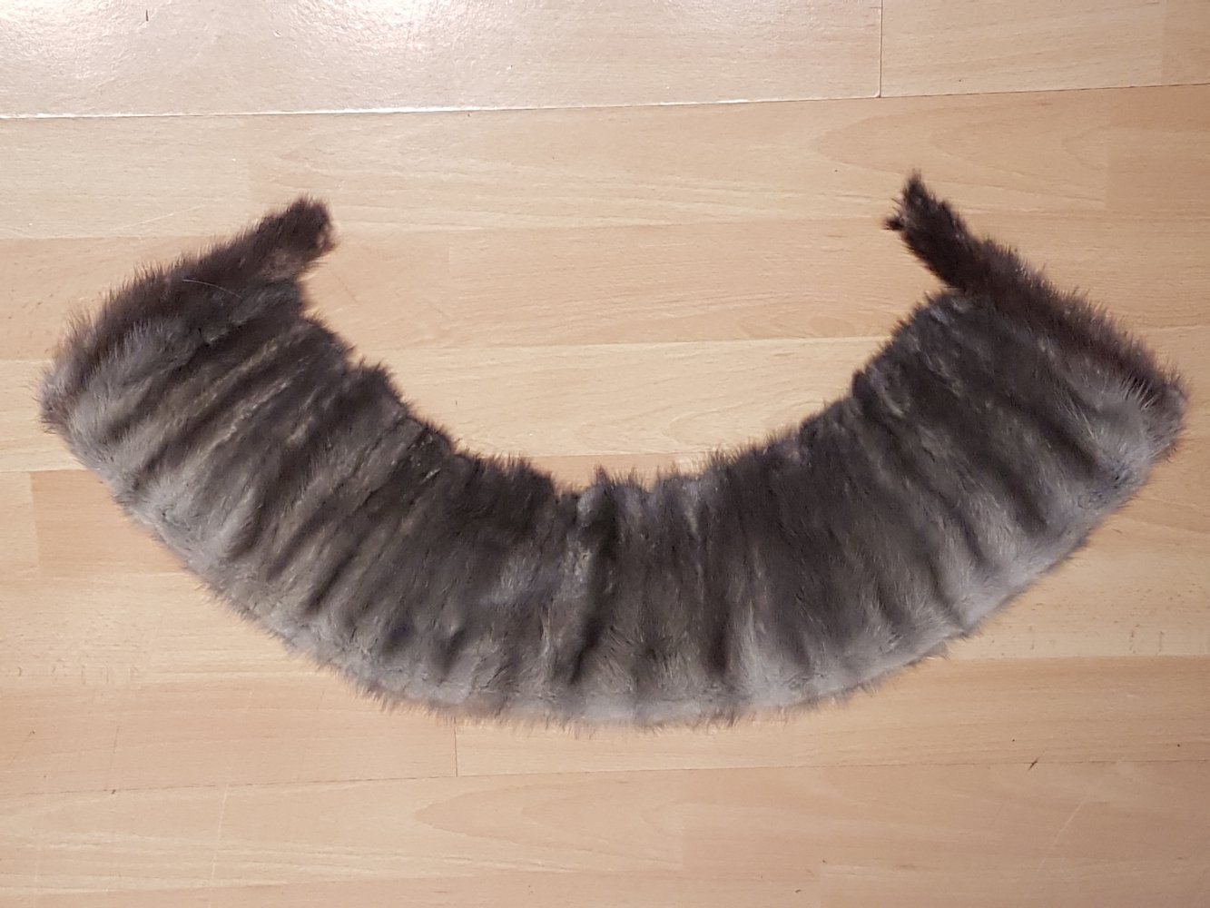 Pelzkragen, Kragen, grau