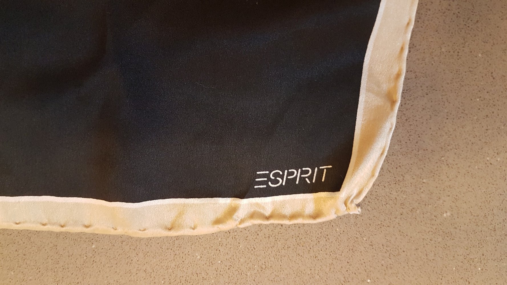 Esprit, Halstuch, beige schwarz Drache