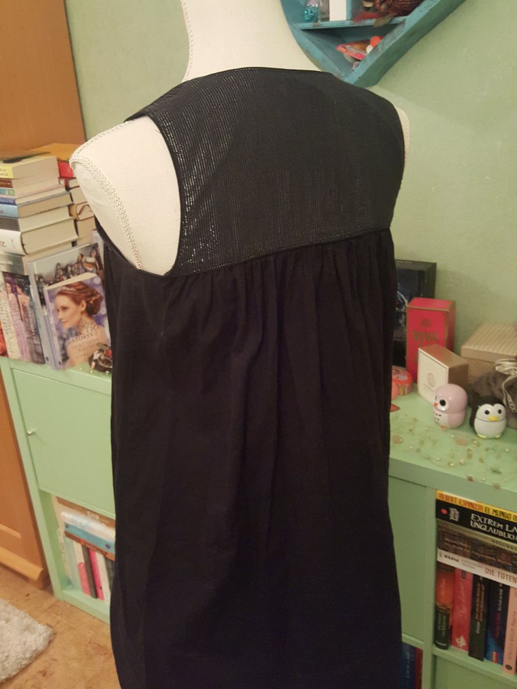 Hübsches Zara Kleidchen