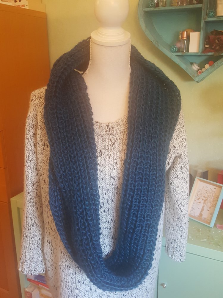 Süße Mütze von Accessorize mit passendem Schal