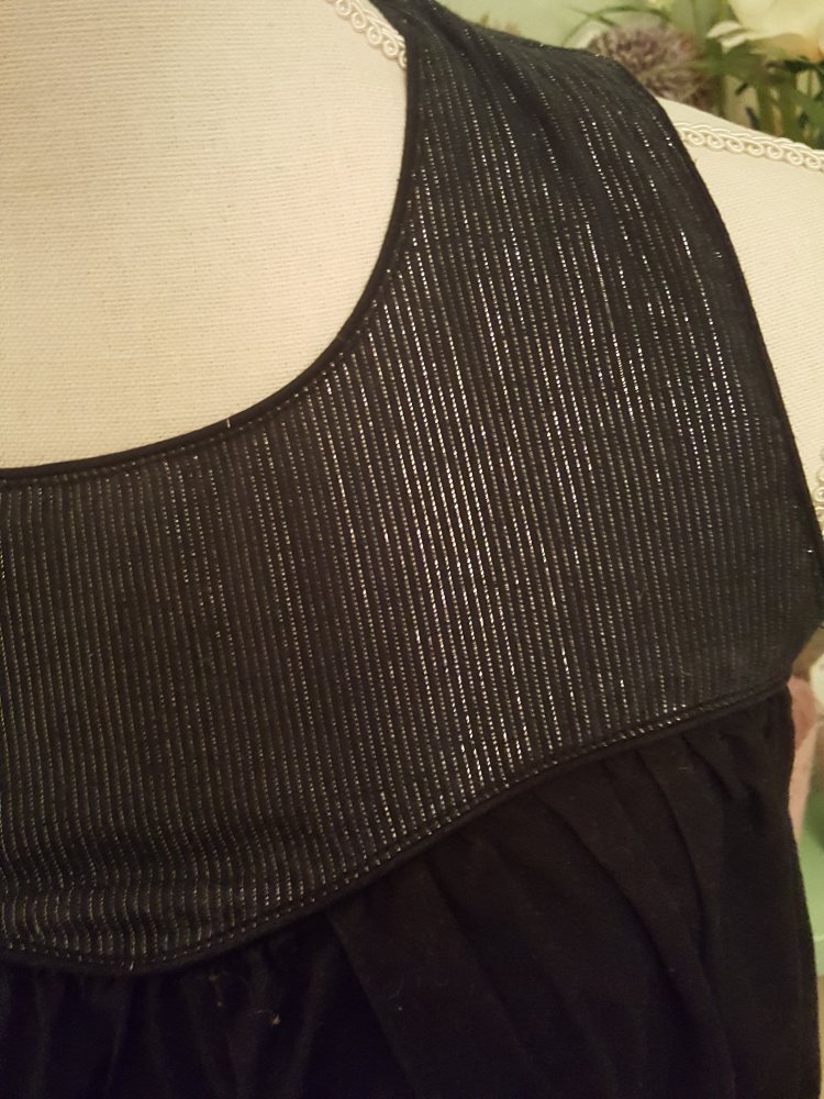 Hübsches Zara Kleidchen