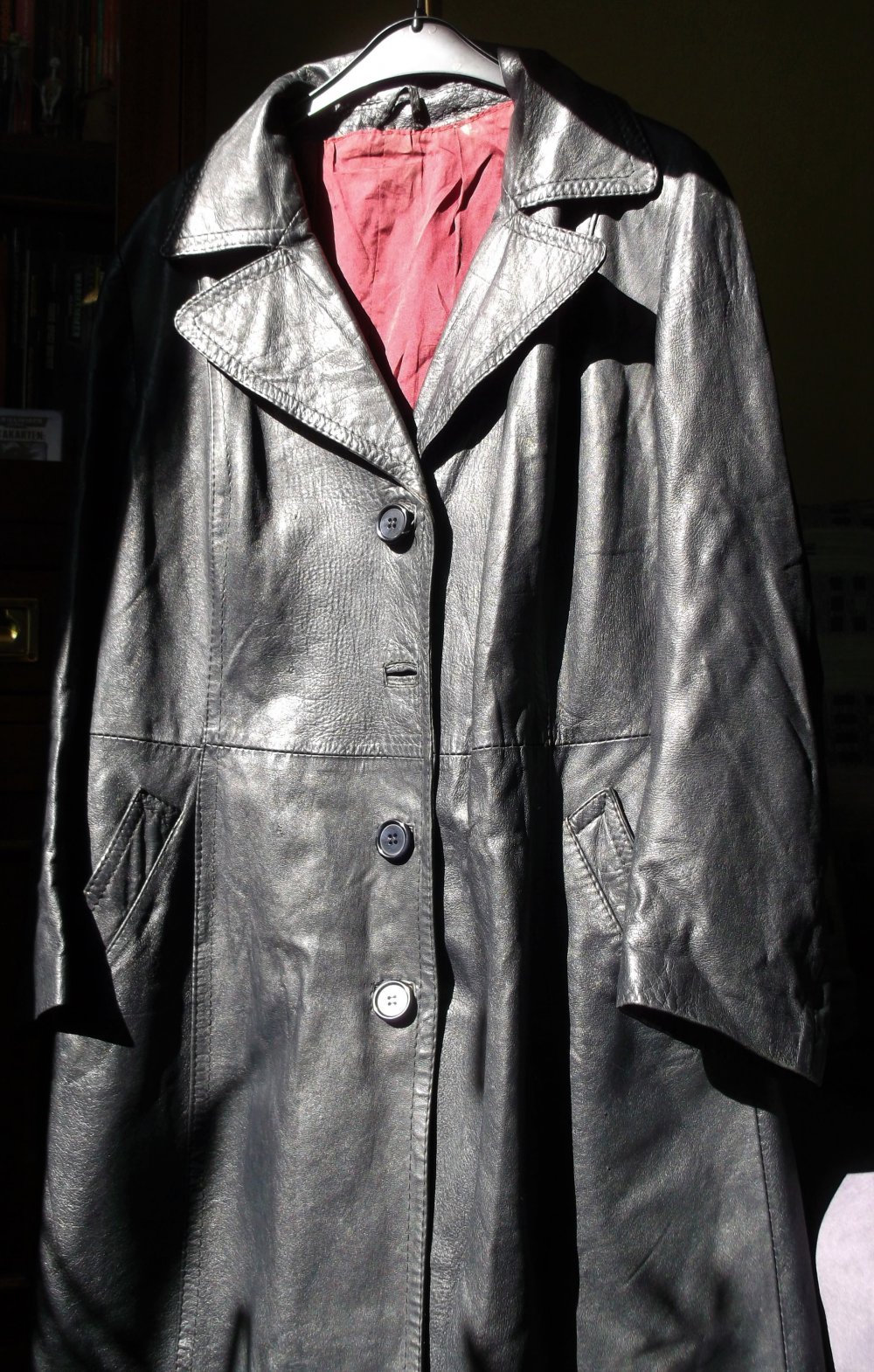 Ledermantel schwarz rotes Innenfutter 2 Taschen