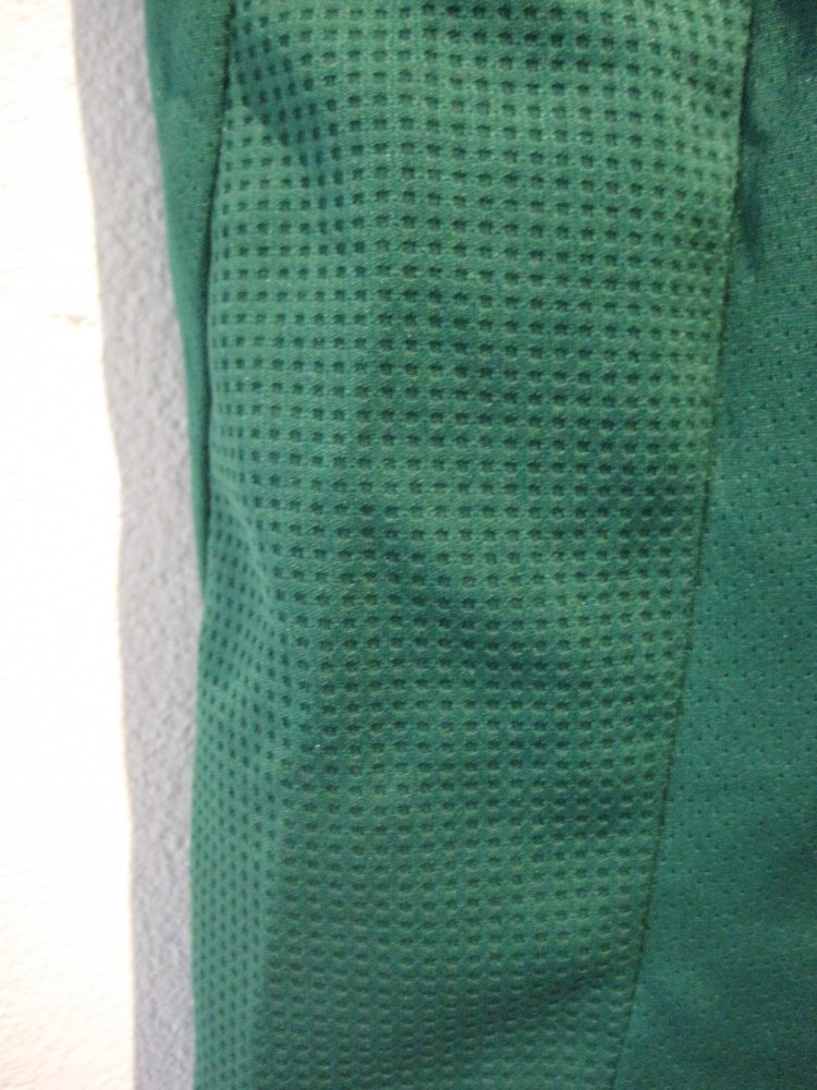 Dunkelgrünes Sporttrikot von Puma! sport, activewear, sportshirt, sporttrikot, plussize, unisex