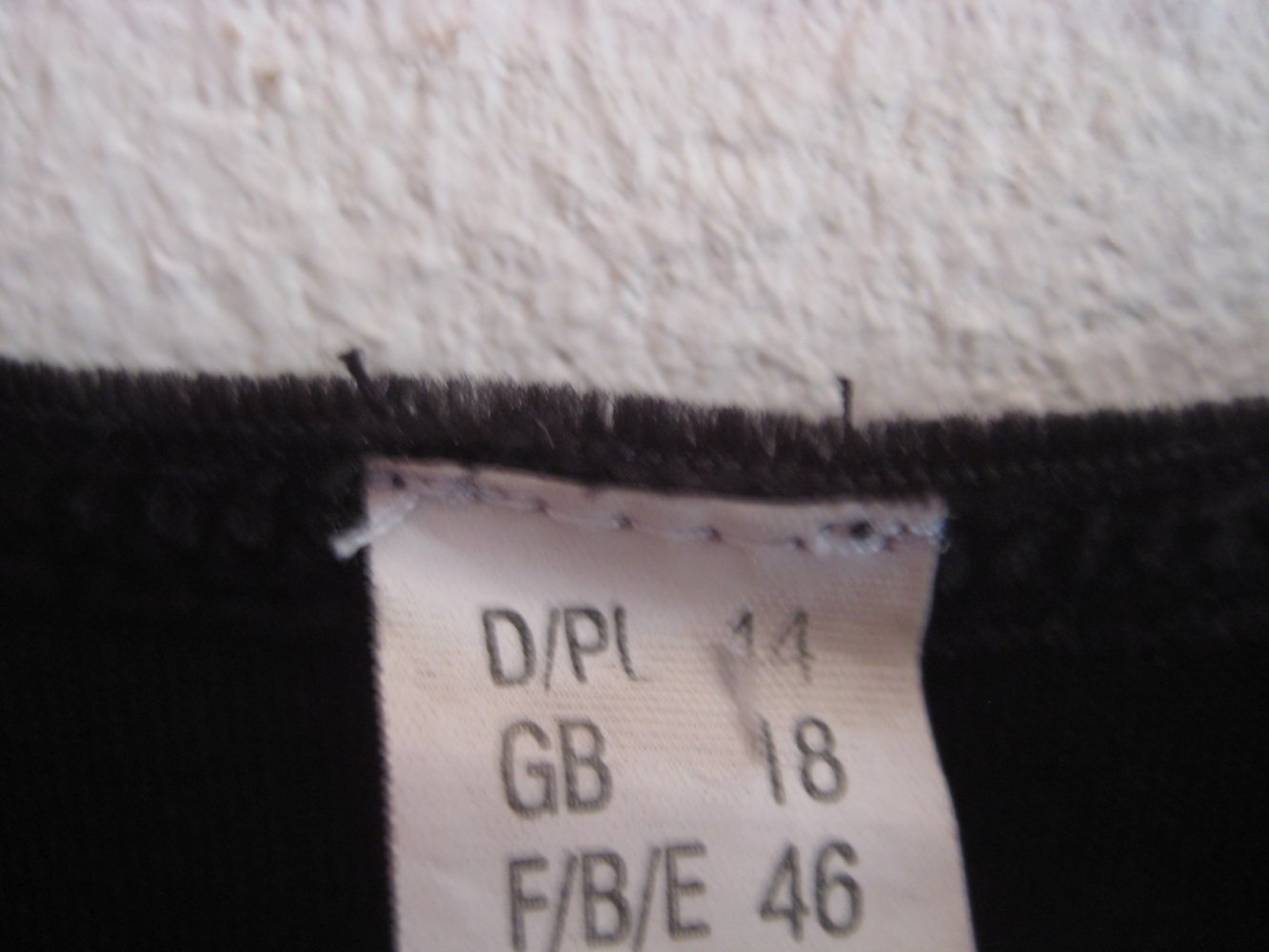 Schwarzes Vintage Kleid aus Samt! true vintage, samtkleid, schwarz, maxi, bodenlang, edel, schick, besonders, glitzer, silvester, curvy, plussize, oversized