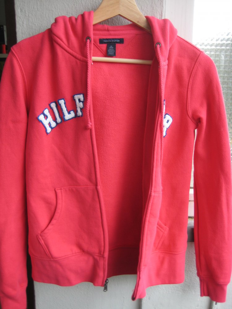 Hellrote Hoodiejacke von Tommy Hilfiger, sporty, sportswear, kuschelig, warm, weich, sweater, pulli, hellrot, bequem, lässig, überzieher, pulli, hoodie