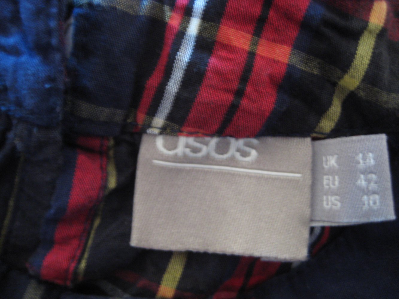 Kariertes, schulterfreies Kleid von asos, karos, kariert, schulterfrei, weihnachten, schick, tartan, schottisch, schottenrock, taillenrock, asos, plussize, curvy, choker