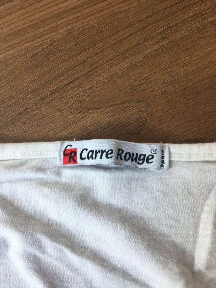 Außergewöhnliches Langarmshirt