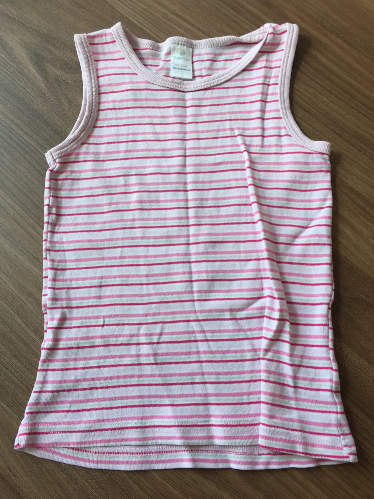 3 Unterhemden Gr. 98/104