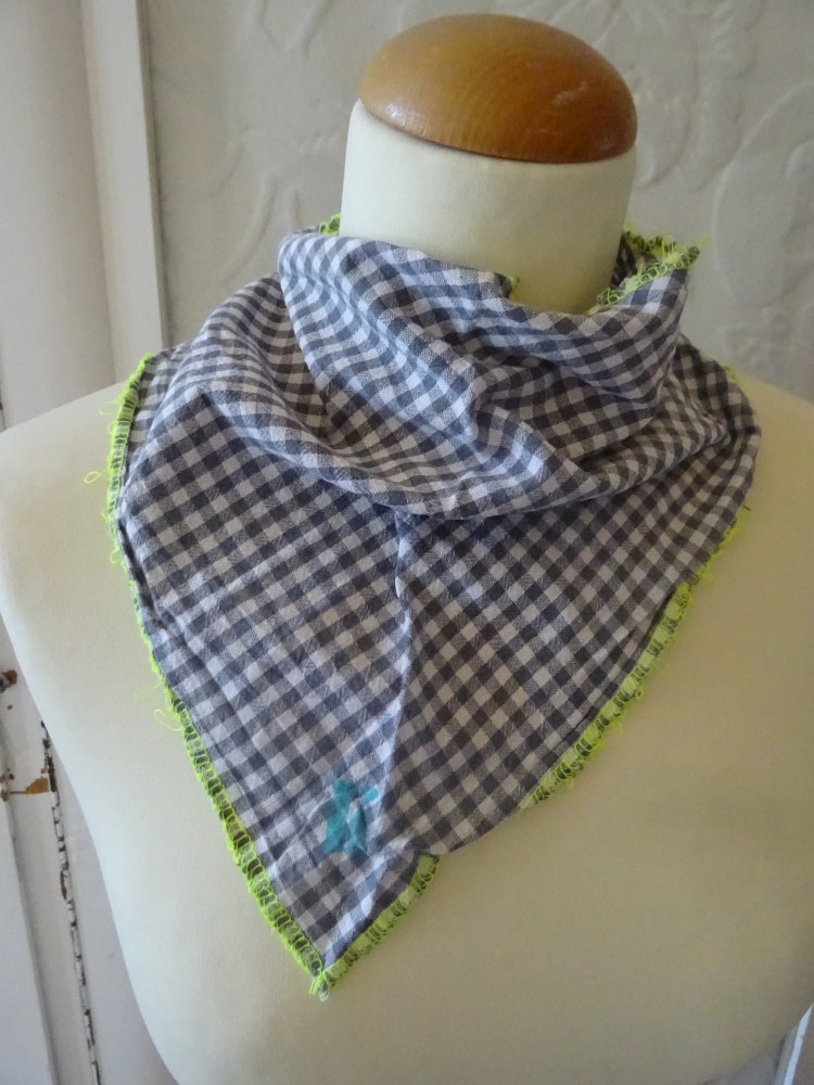 Kleines Dreieckstuch Kinder Hunde Baumwolle kariert Kleinkariert BERLIN