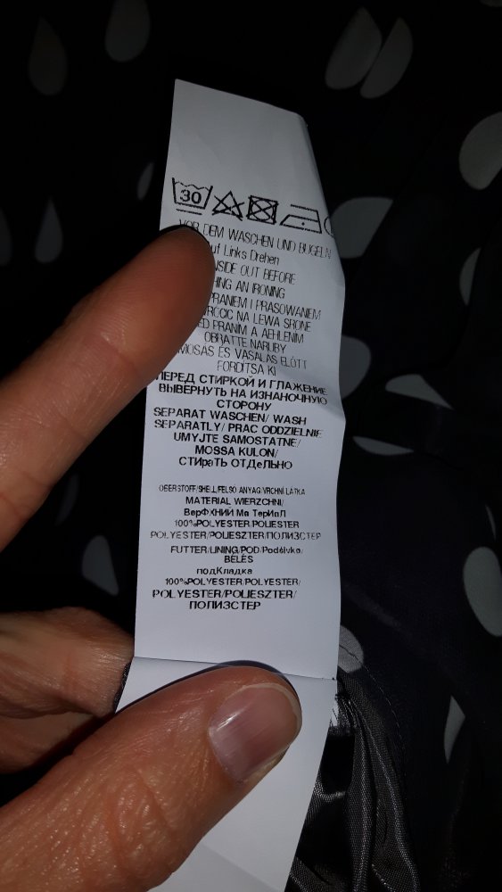 Cocktailkleid grau mit weißen Punkten und weißer Schleife