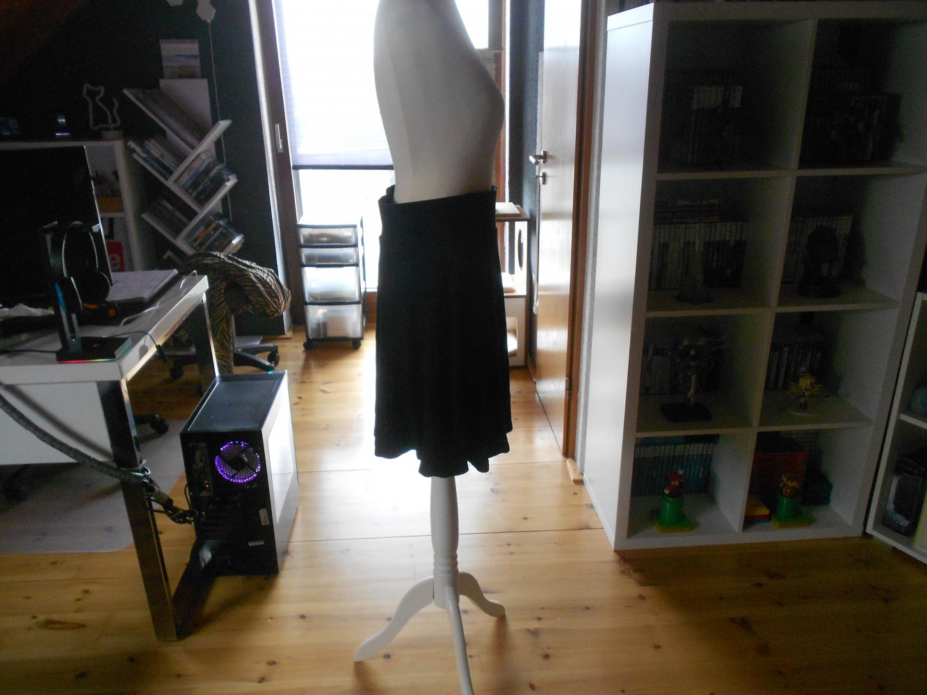 Orsay - schwarzer Skaterrock Gr. M