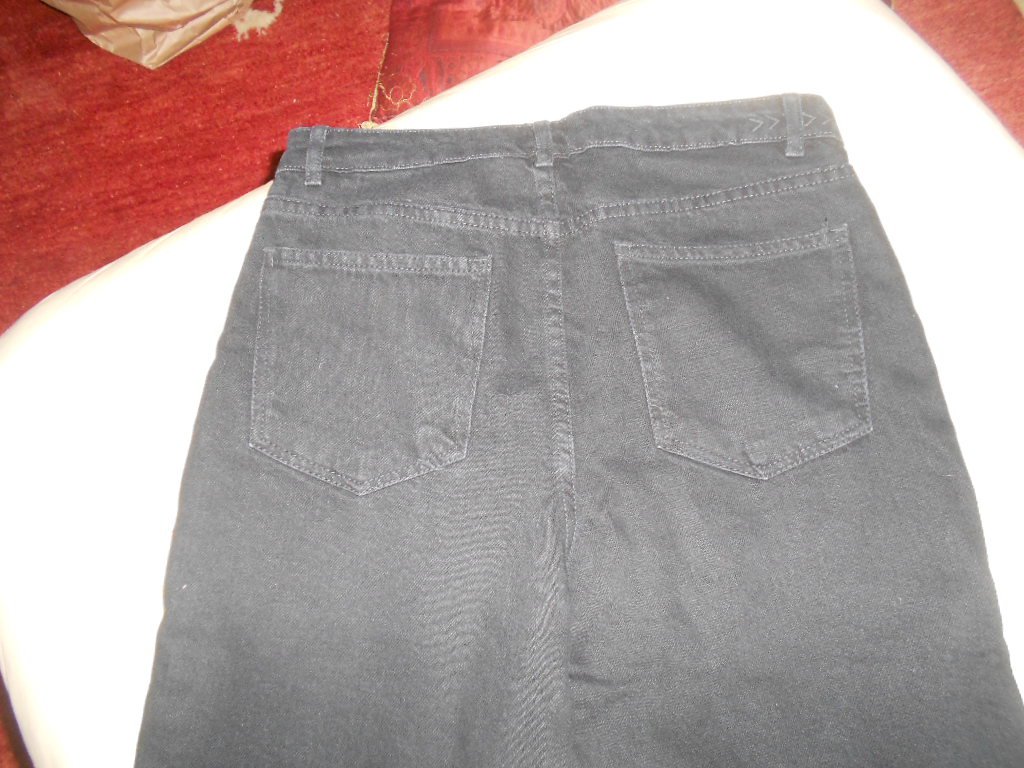 Kiabi- schwarze Mom Jeans Gr. 36
