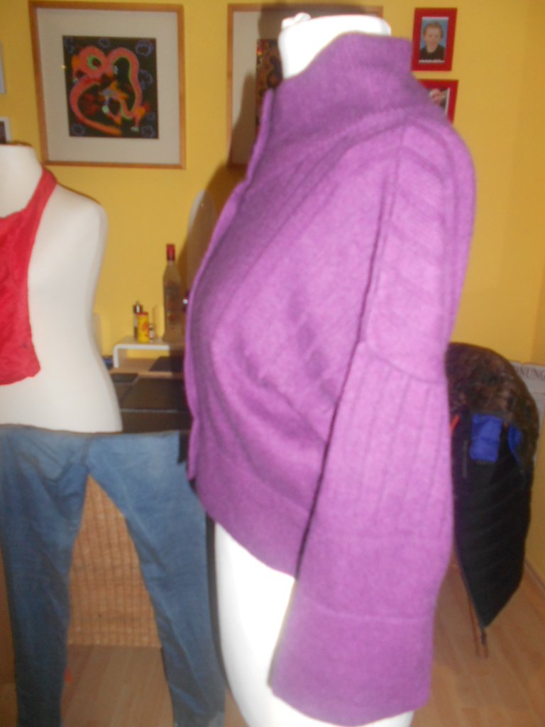 Comma- dunkellila Kurzjacke Gr. 40