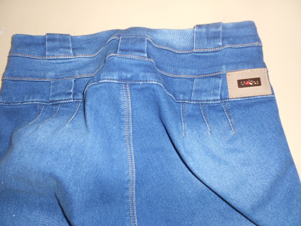 Mokha - Po-Lift Jeans Gr.10 neuwertig