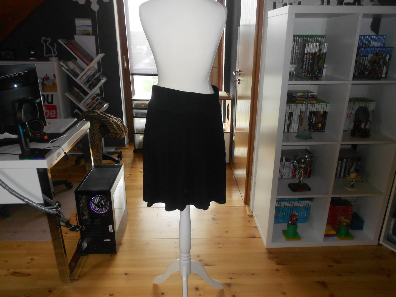 Orsay - schwarzer Skaterrock Gr. M