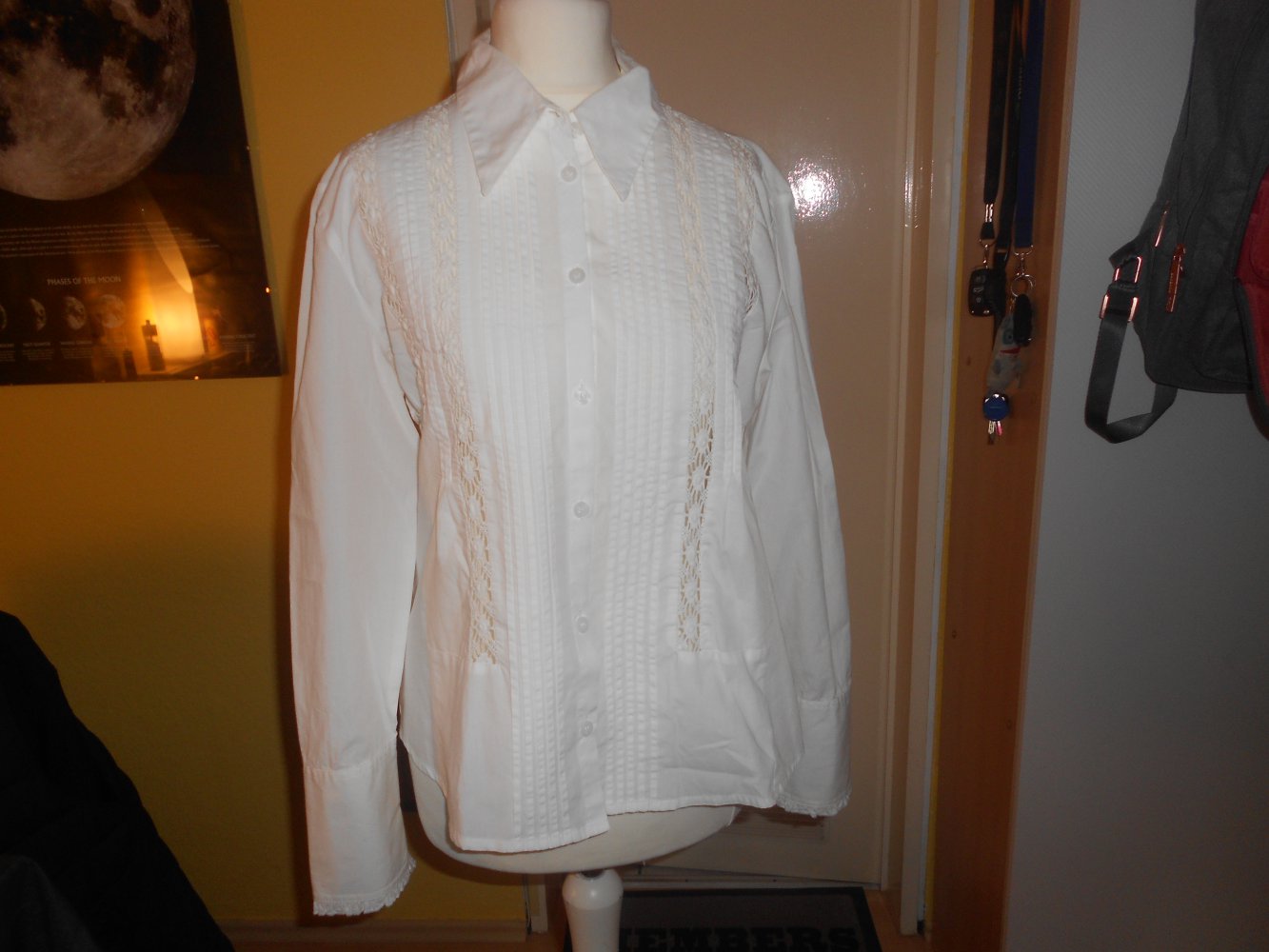 Esprit - weiße Bluse mit gehäkelten Elementen Gr. S