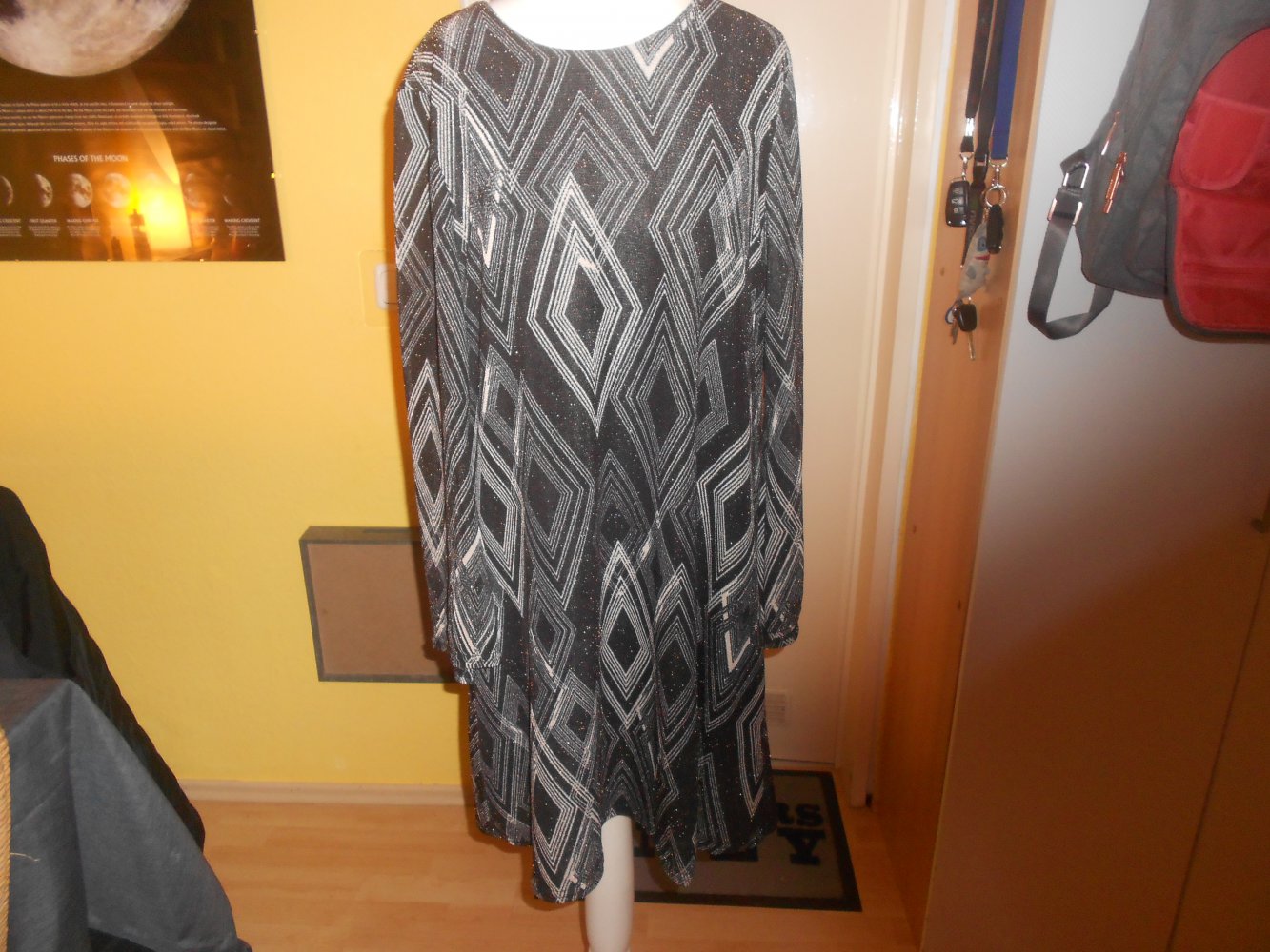 Vintage Love- Minikleid mit graphischem Muster Gr. 38/40