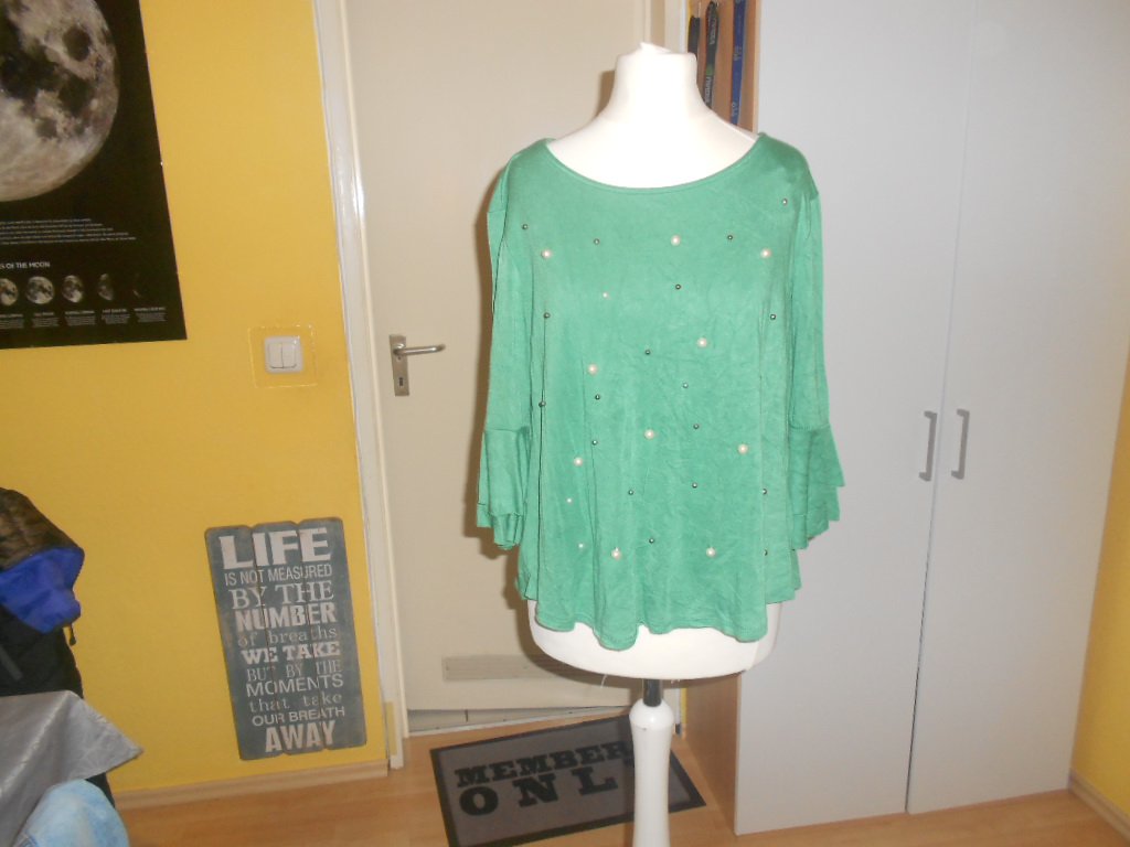 Grüne Tunika mit Perlen Gr. M