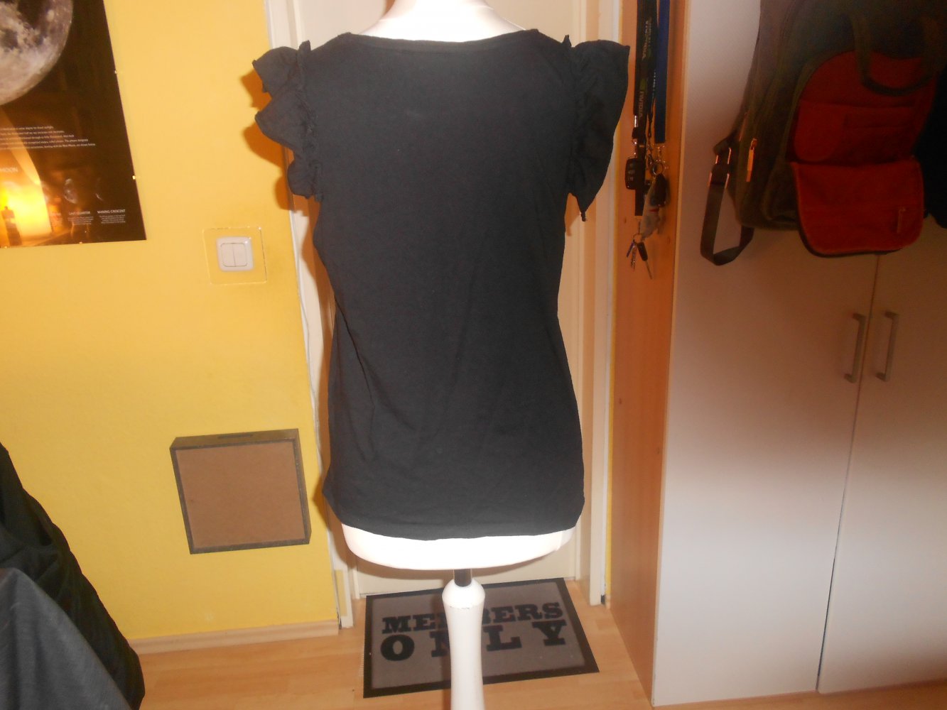 Kiabi- schwarzes T-Shirt mit Slogan Gr. M