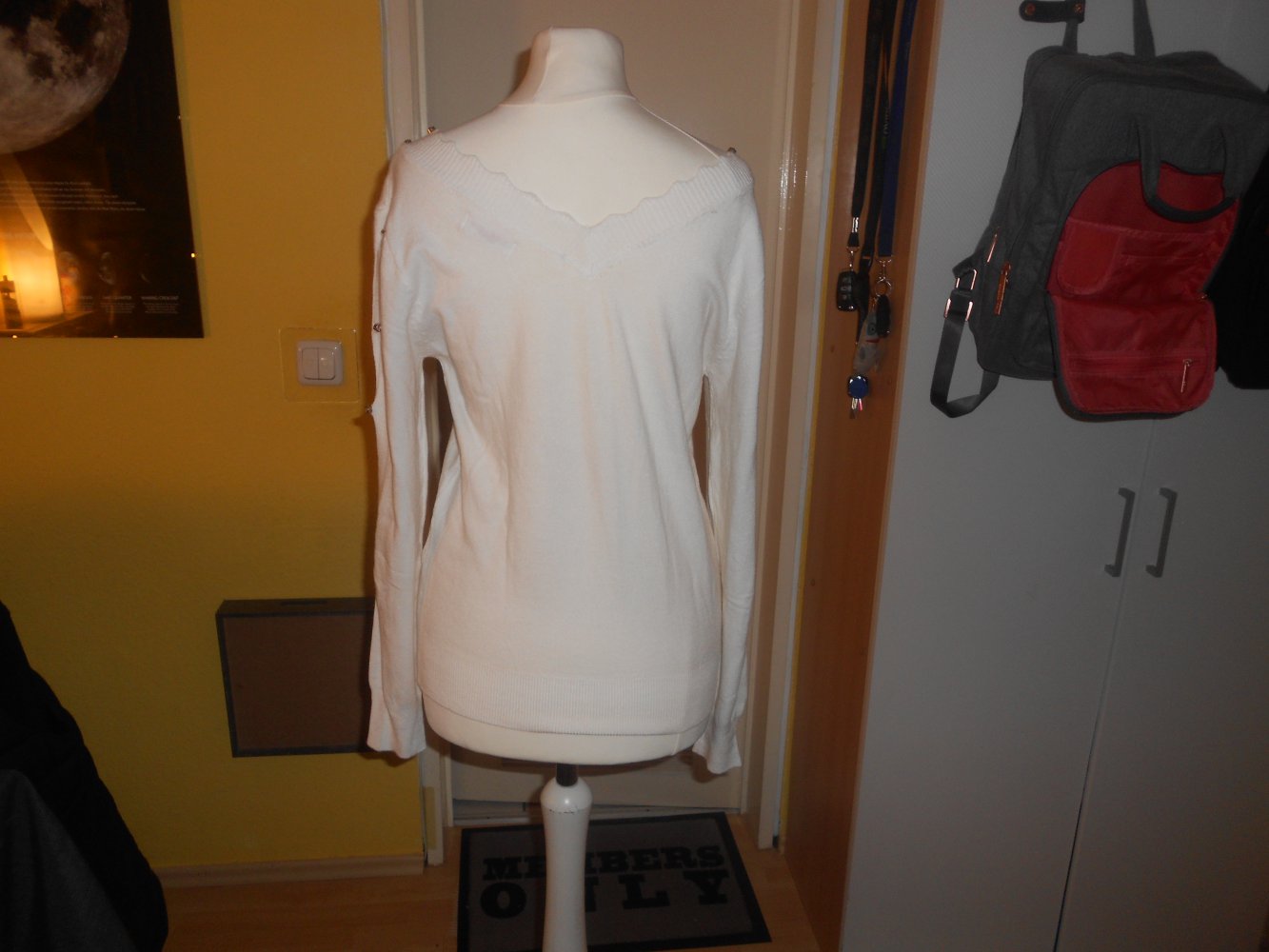 T.K. Classic Collection - weißer Pullover mit Details Gr. S