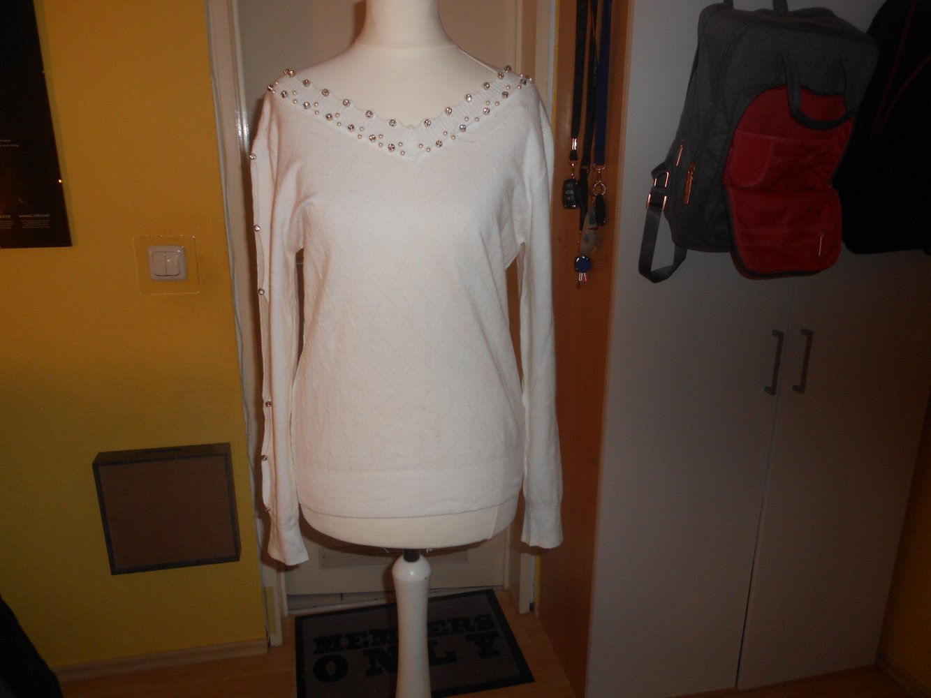 T.K. Classic Collection - weißer Pullover mit Details Gr. S