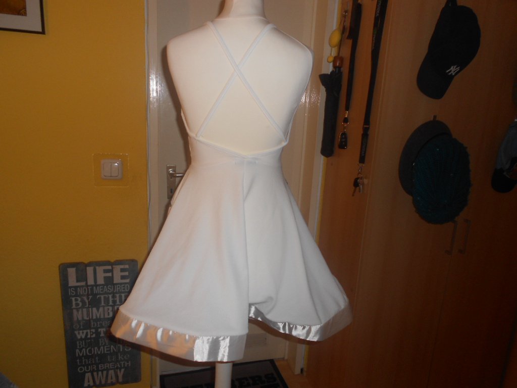 Papaya- ausgefallenes Minikleid Gr. S