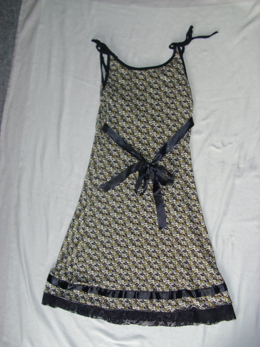 Kleid Sommer eng sexy Gr. S-L schönes Muster